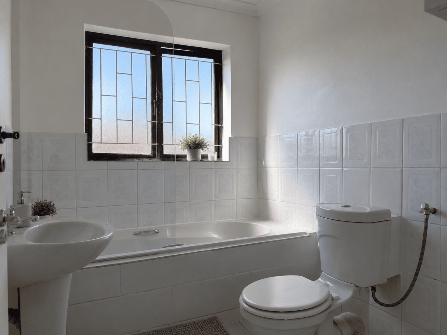2 Bedroom Property for Sale in Morgenster Western Cape